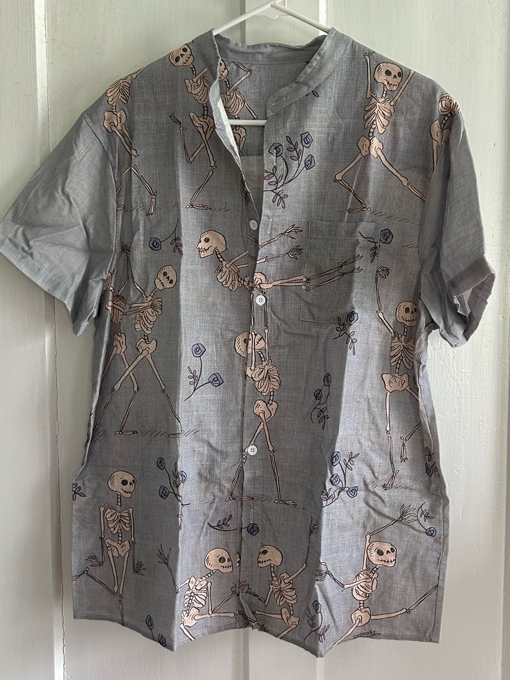 Men's Gray Short-Sleeve Button-Up Shirt with Skeleton Print